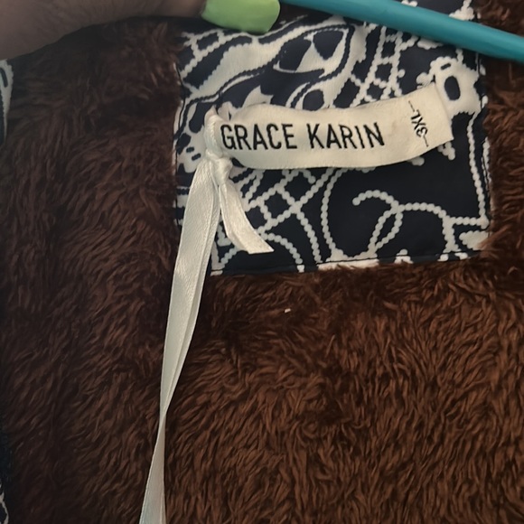 Winter Coat - Picture 4 of 9